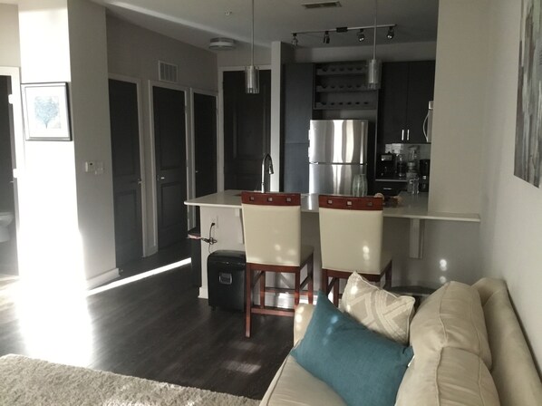 Deluxe Apartment, 1 Queen Bed, Accessible | Living area | Flat-screen TV - Buckhead with views of Midtown Downtown (Atlanta)