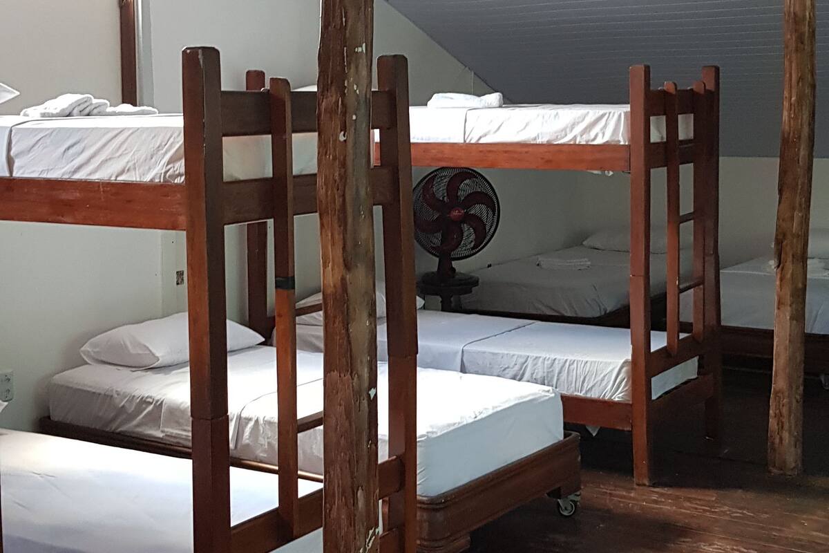 Dormitorio Compartilhado Masculino 14 camas