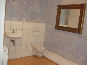 Maison, 4 chambres | Salle de bain