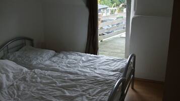 House, 4 Bedrooms | 4 bedrooms, desk, free cribs/infant beds, free WiFi