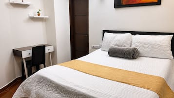 Standard Room, 1 Double Bed | Front of property