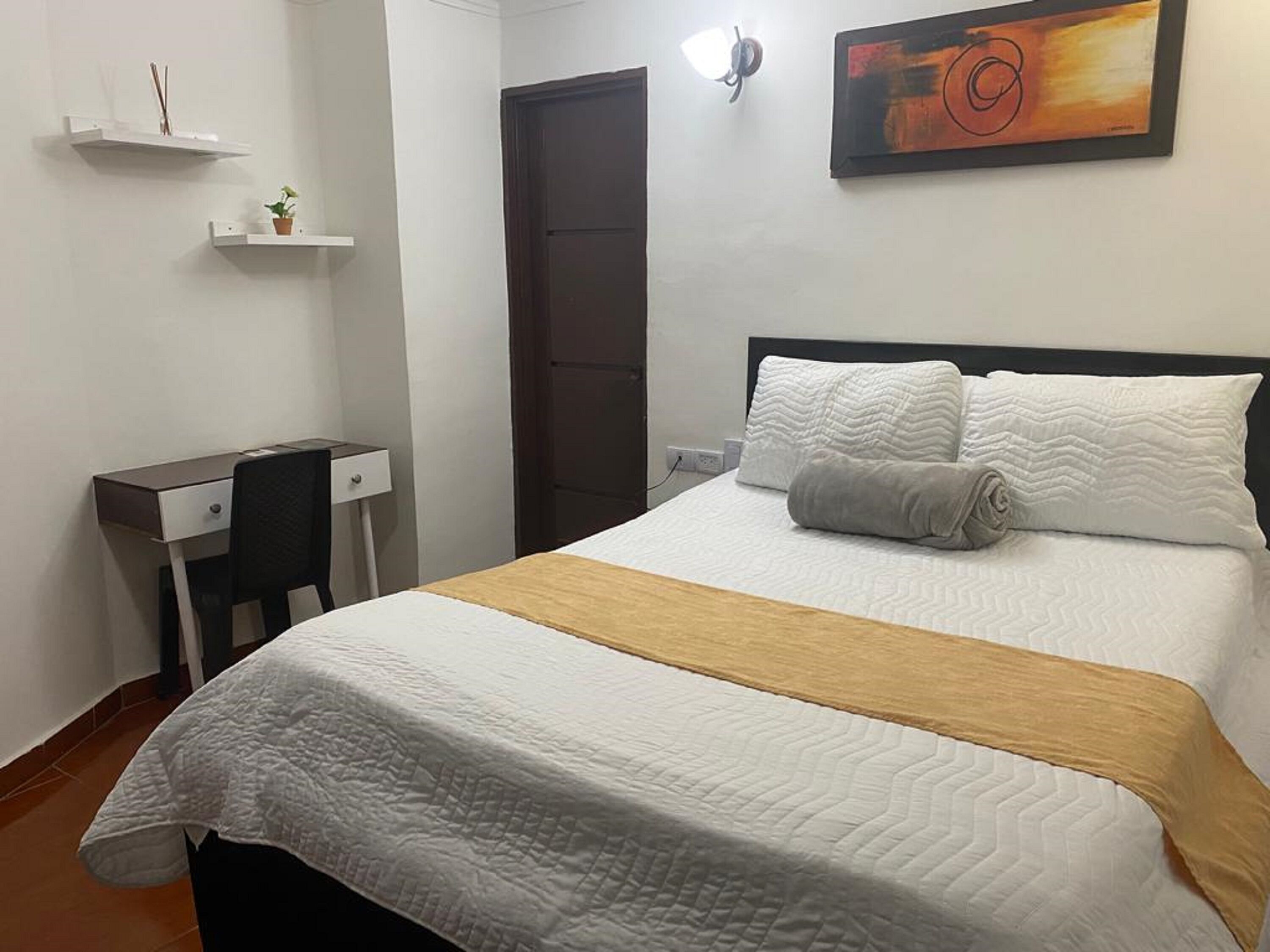 Minibar y caja de seguridad en la habitación 