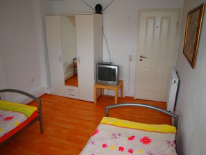 公寓 | 办公桌、免费婴儿床、免费 WiFi、床单