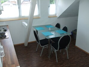 公寓 | 客房内用餐