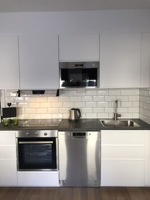Apartment | Private kitchen | Fridge, microwave, oven, stovetop - Novilla (Lund)