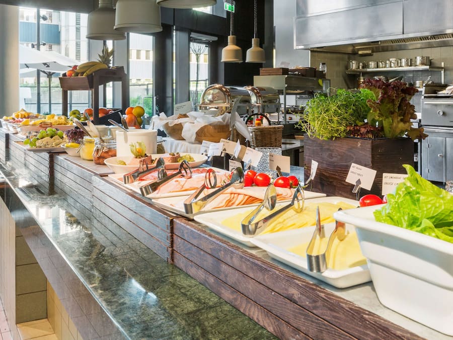 Desayuno bufé gratuito y diario