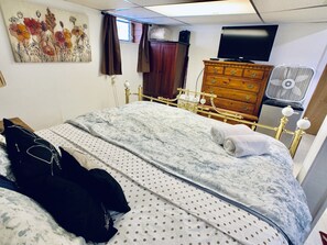 Studio | 1 bedroom, minibar