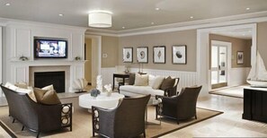 TV connectée, jeux vidéo, lecteur de DVD, chaîne hi-fi