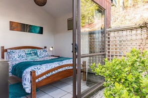 2 chambres, fer et planche  à repasser, Wi-Fi gratuit, draps fournis