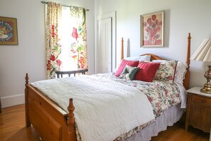 6 Schlafzimmer, Schreibtisch, Bügeleisen/Bügelbrett, kostenloses WLAN