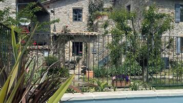 Piscina externa, piscina aquecida