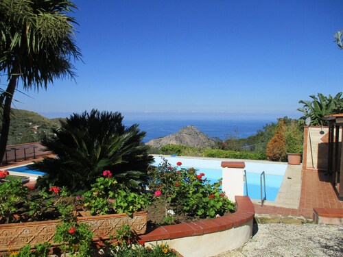 Luxury Villas in Sicily with pool