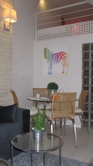 Dining - APT. IN SEVILLA CENTER. NEW, ORIGINAL LOFT. CHARMING. WIFI. 2 BEDROOMS (Sevilla)