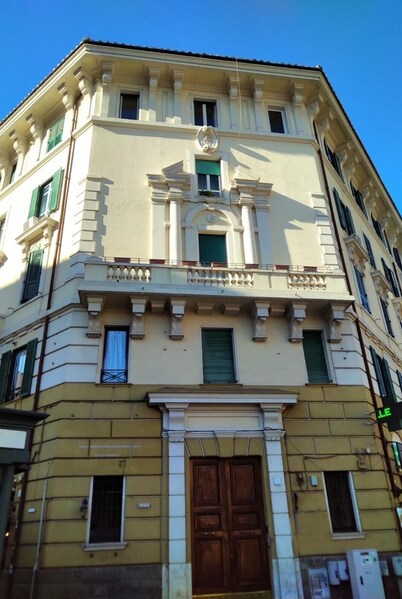 ROMAN HOLIDAYS, TWO STEPS FROM SAN PIETRO FULL OPTIONALS