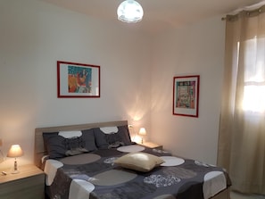 3 chambres, Wi-Fi, literie fournie