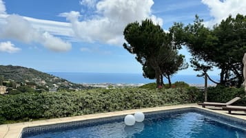 Alberca al aire libre