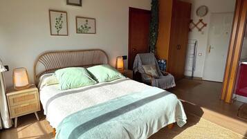 1 bedroom, iron/ironing board, travel crib, free WiFi