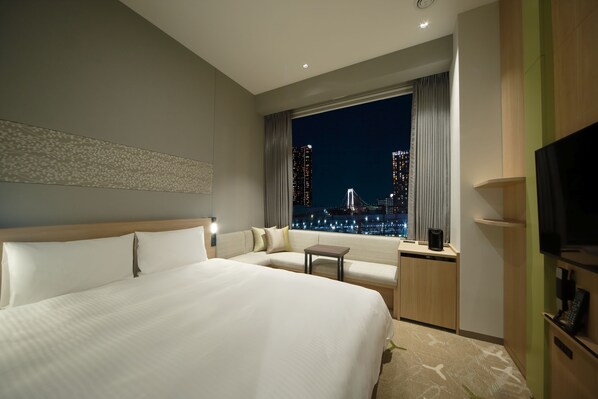 Premium bedding, down duvets, pillow-top beds, in-room safe