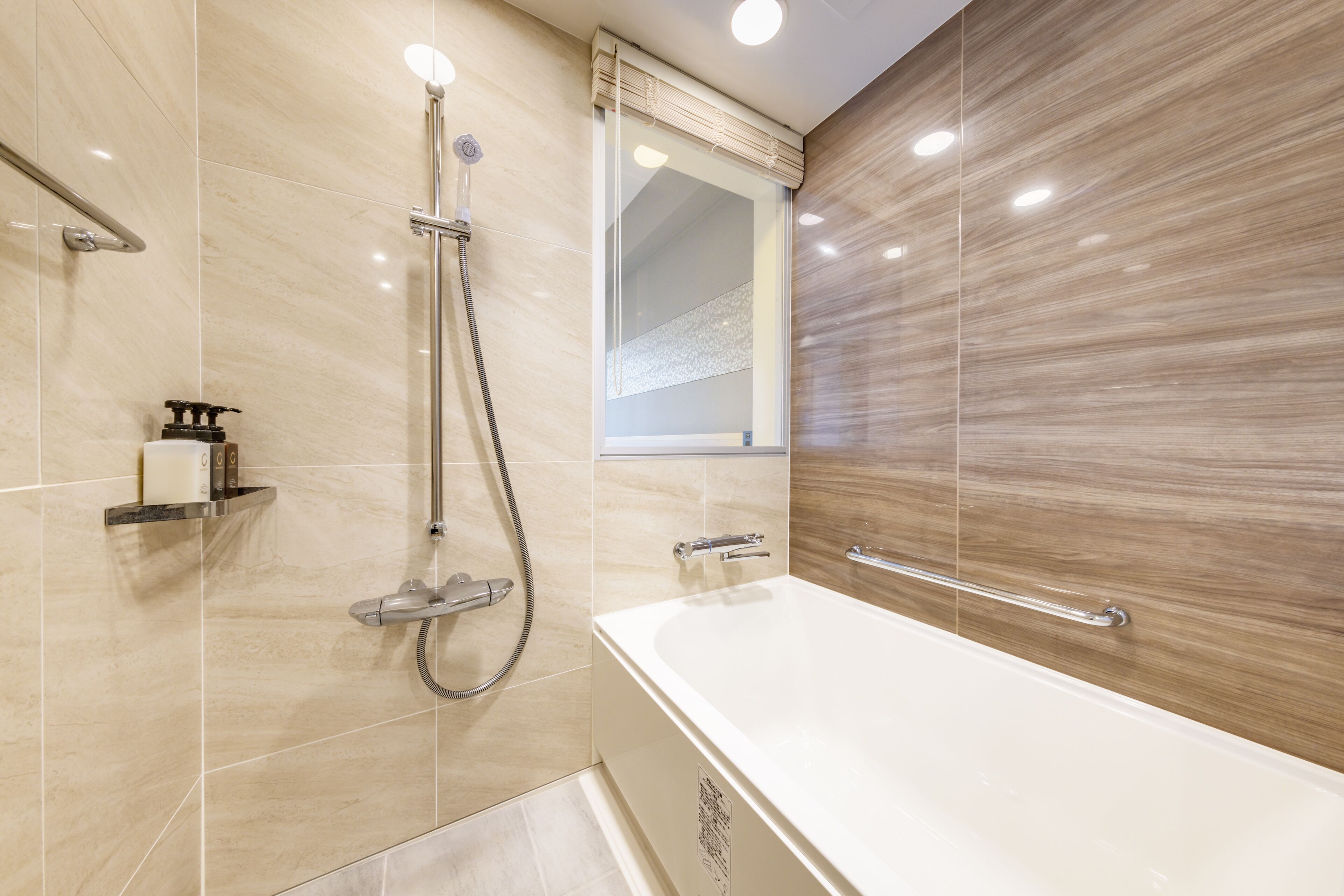 separate bathtub and shower, deep-soaking bathtub, free toiletries