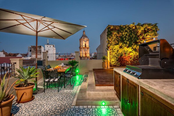 Outdoor dining - Sagrado Corazon - Holiday penthouse in Malaga (Málaga)