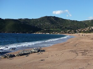 Beach nearby, sun loungers