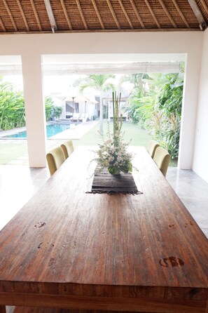 In-room dining - Tegal Sari Villa (Kerobokan)