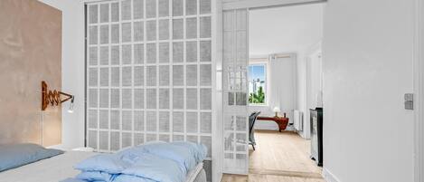 1 bedroom, travel crib, free WiFi