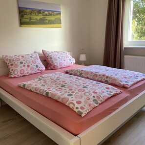 7 bedrooms, iron/ironing board, travel cot, free WiFi - Vacation home single location 14 pers. 7 bedrooms sauna garden, Baltic Sea Kappeln/Schlei 2 nights (Stoltebüll)