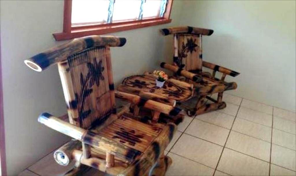 garden view cottage | desk, rollaway beds, bed sheets