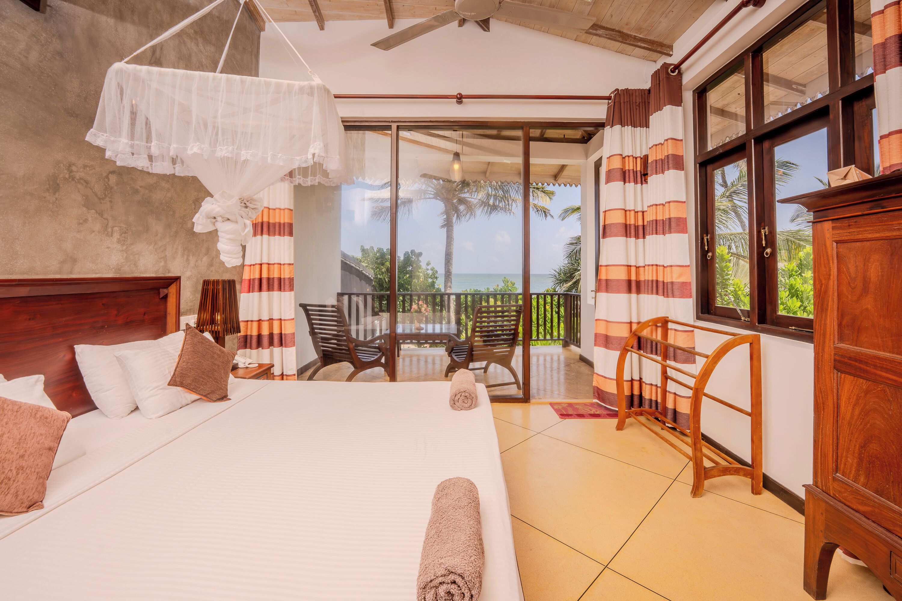 luxury room, 1 double bed, ocean view | 1 bedroom, free wifi, bed sheets