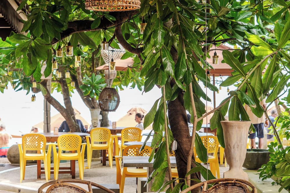 Central Beach Inn