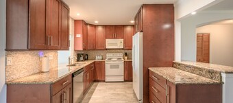 Stunning Fully Remodeled House with Heated Pool! 30%OFF