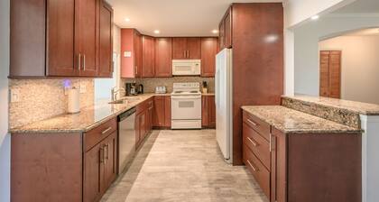 Stunning Fully Remodeled House with Heated Pool! 30%OFF