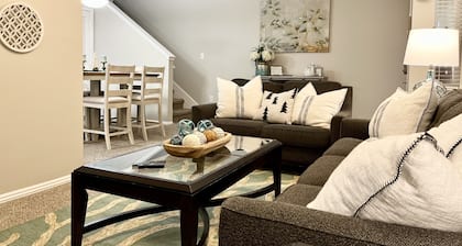 STAY ON THE BEACH!!! BEAUTIFUL BOUTIQUE PROPERTY!!!