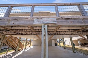 Exterior detail - Castaway II (Gulf Shores)