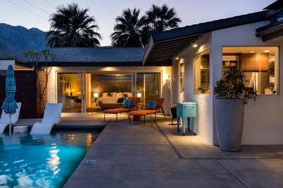 Top Rated Palm Springs Luxury Oasis – Pool, Spa & Mountain Views!