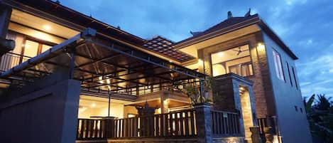 Front of property - evening/night