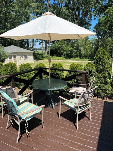 Twin Lakes Rental One Block from Lake Elizabeth