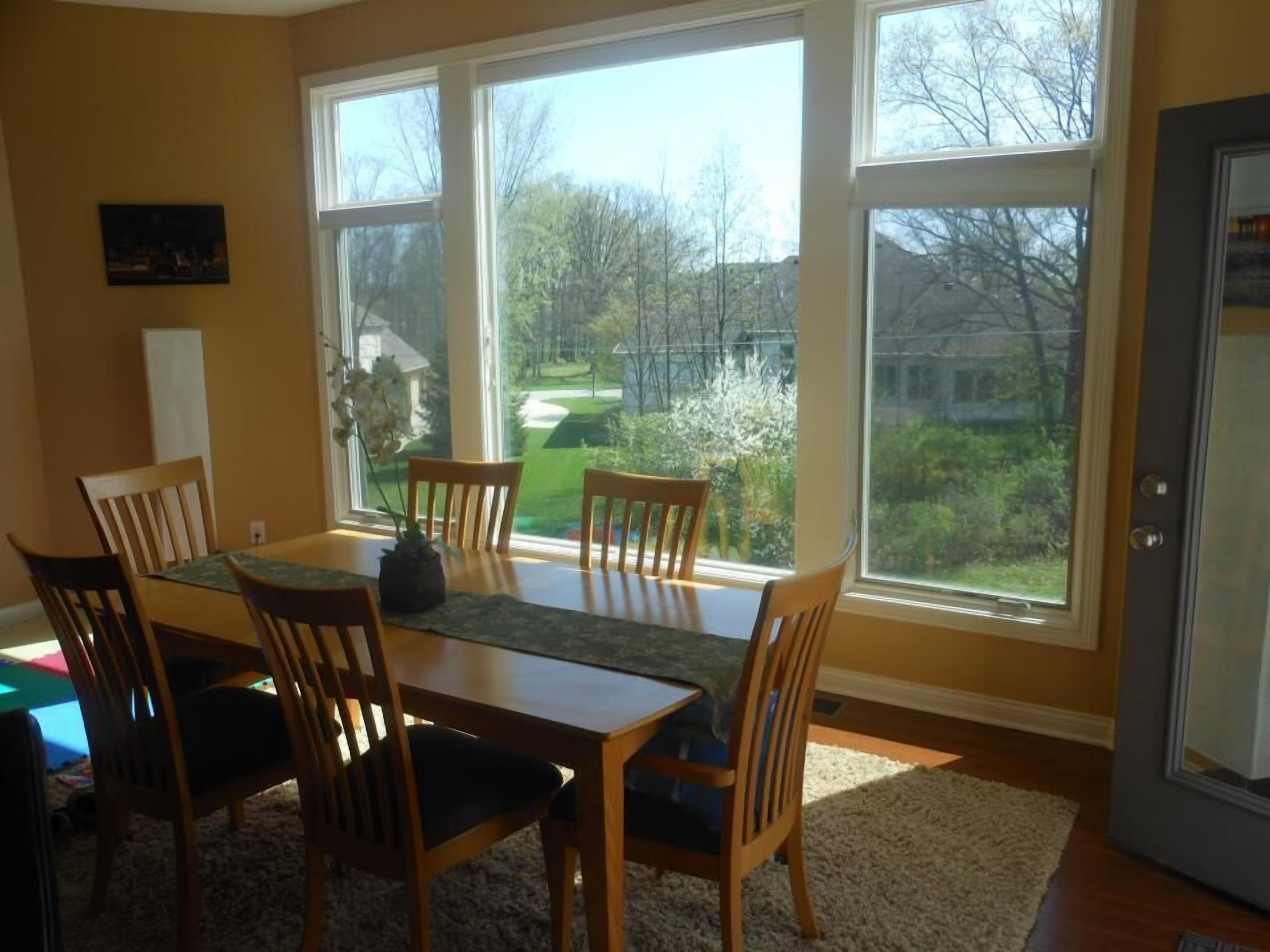 Ranch style in Cul-de-Sac + Walkout