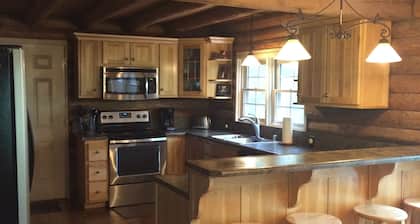 Hermosa Lakefront Log Cabin Nolin Lake $ 200 / noche especial!