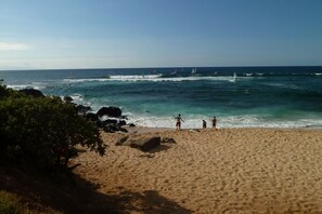 Solsenger og strandhåndklær