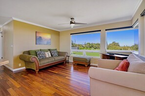 Smart TV, books, offices