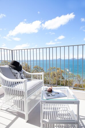 Classic Double Room, Ocean View | Balcony - Bannisters Port Stephens (Soldiers Point)