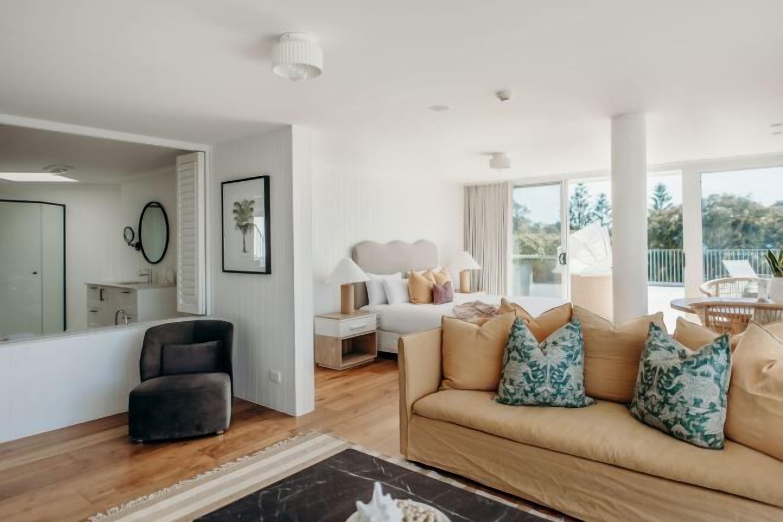 Escrivaninha, espaço de trabalho para notebook, Wi-Fi de cortesia