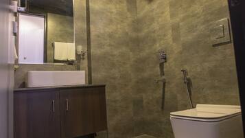 Dusche, kostenlose Toilettenartikel