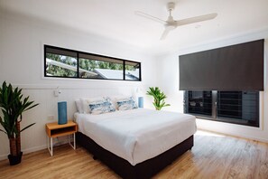 أغطية فراش متميزة وبديكورات فريدة لكل غرفة ومكواة/لوح كي وواي فاي مجانًا