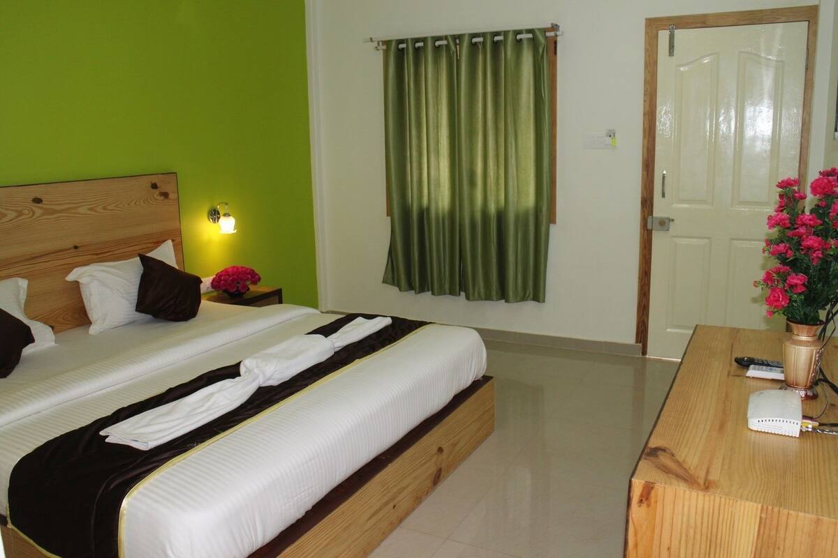 Super Deluxe Room | Rollaway beds (surcharge), bed sheets