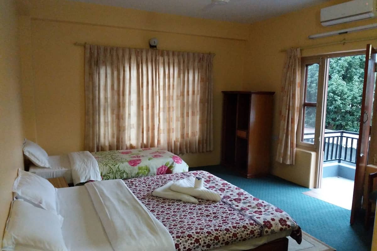 Egyptian cotton sheets, premium bedding, down duvets, pillow-top beds