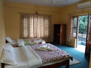 Habitación superior | Sábanas de algodón egipcio, ropa de cama de alta calidad y edredón 