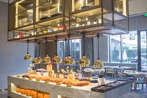 Daily buffet breakfast for a fee